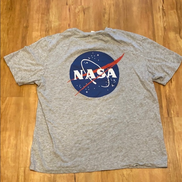 H&M NASA Graphic tee - Picture 3 of 3